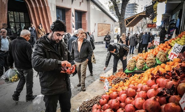 اردیبهشت تورمی بازار خوراکی