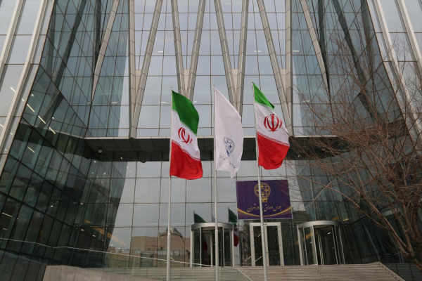 صندوق تثبیت به حمایت از بازار سهام می‌آید