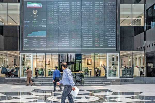 بورس تهران در دست فروشندگان